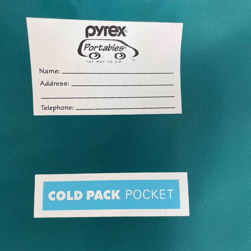 Pyrex Portables travel case - Picture 3 of 5